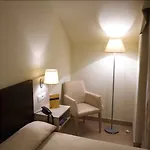 Hotel Hotel Room 2*