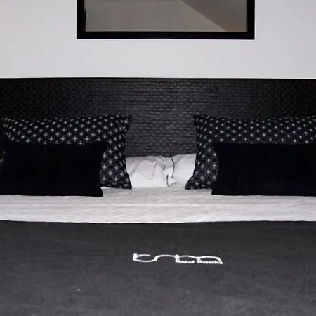 ホテルルーム 2*