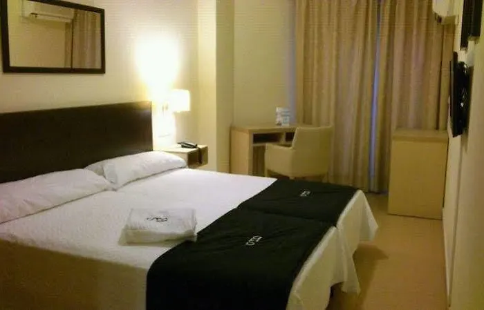 Hotel Room 2* פונטה-ודרה