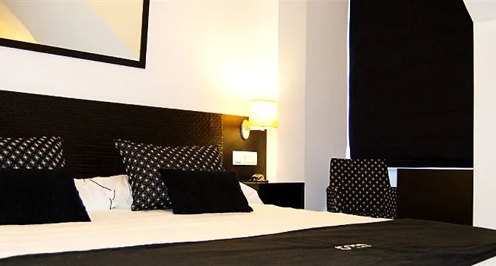 Hotel Room מלון פונטה-ודרה